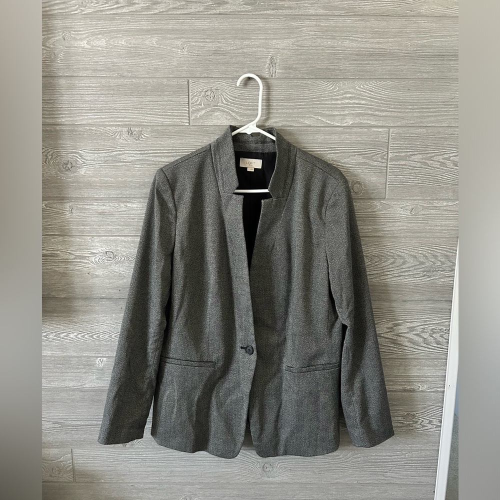 Loft size 14 Light grey blazer- lightweight & work appropriate inverted collar